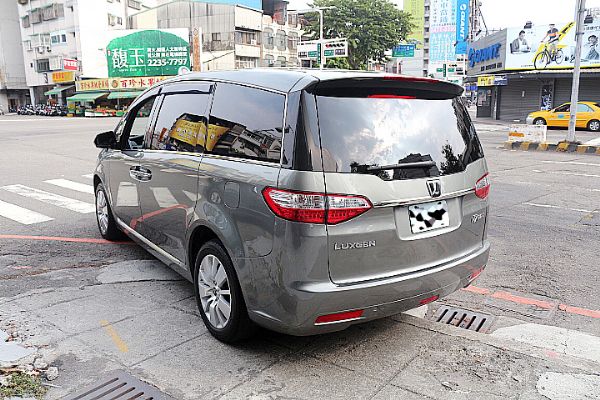 品皇 2012年 納智捷 7 MPV 照片4