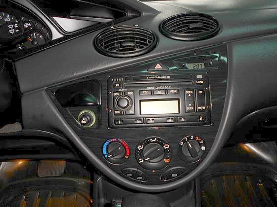 Ford 福特 Focus 2.0  照片6
