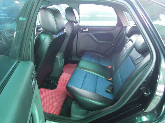 Ford 福特 Focus 2.0 照片4