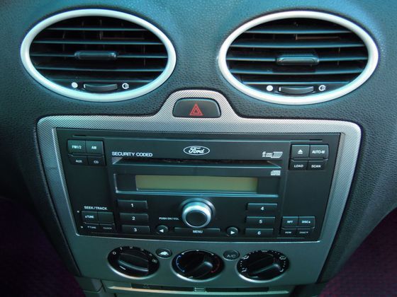 Ford 福特 Focus 2.0 照片6