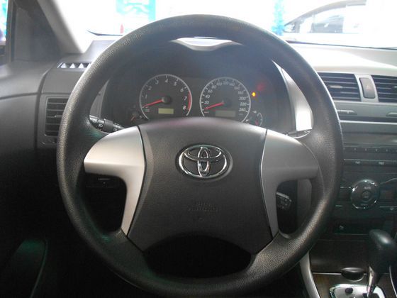 Toyota豐田 Altis 照片5