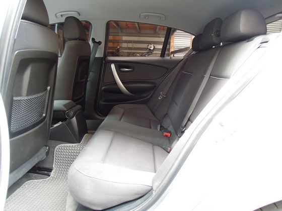 BMW 寶馬 1系列 120 i 照片8