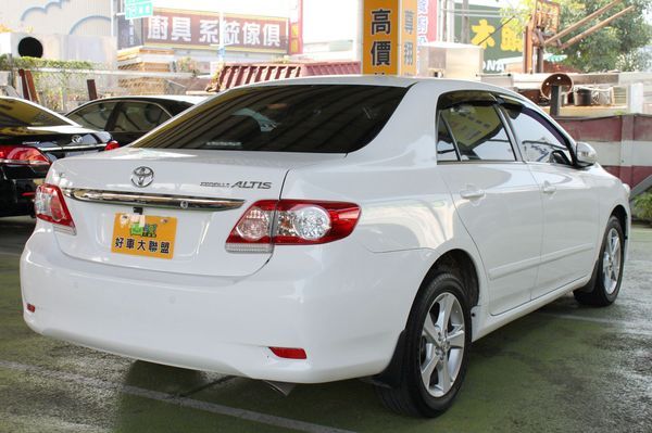 Toyota 豐田 Altis 1.8  照片7