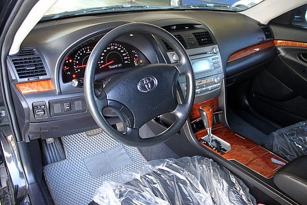  Camry 2.0 黑 黑內裝  照片3