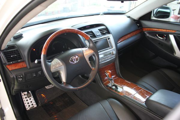  CAMRY 2.4 白 G版 黑內裝 照片3