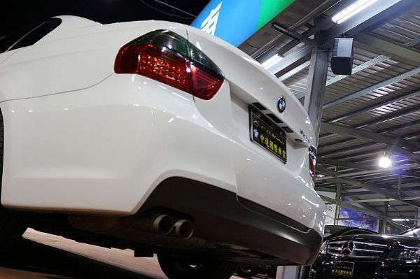 BMW 323I M-SPORT E90 照片8