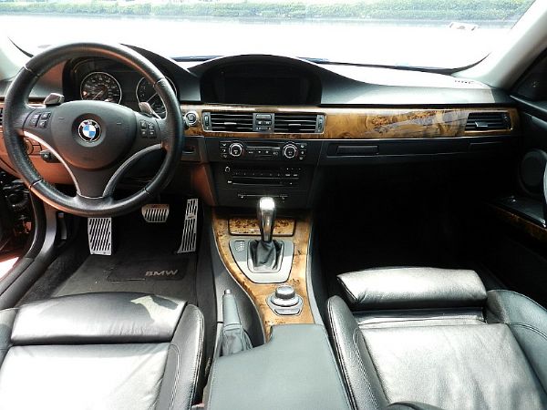 BMW 335CI E92 3.0 照片4
