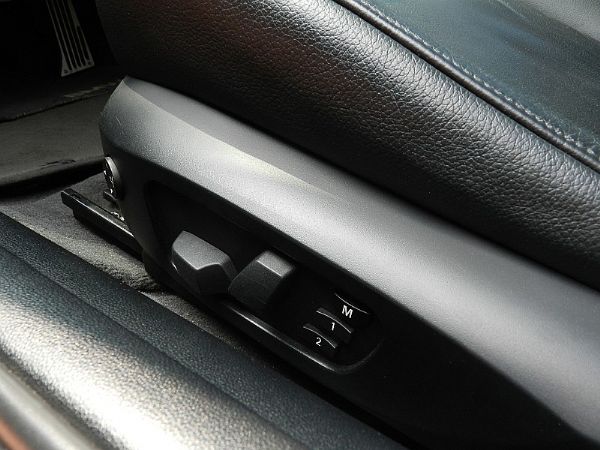BMW 335CI E92 3.0 照片8
