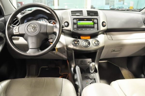 09 RAV4 2.4 可全貸 照片3