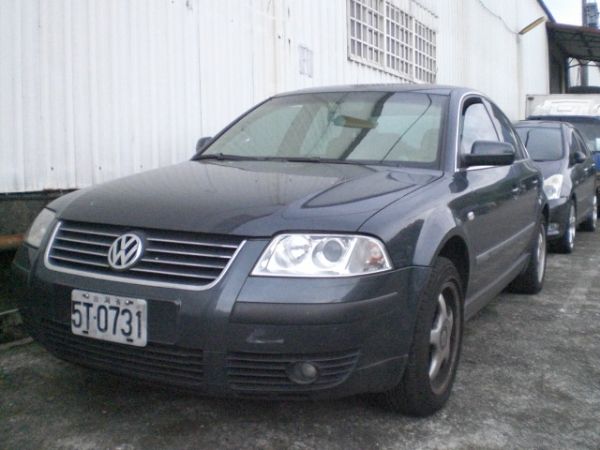  02福斯PASSAT(新款5代)賣8萬 照片1