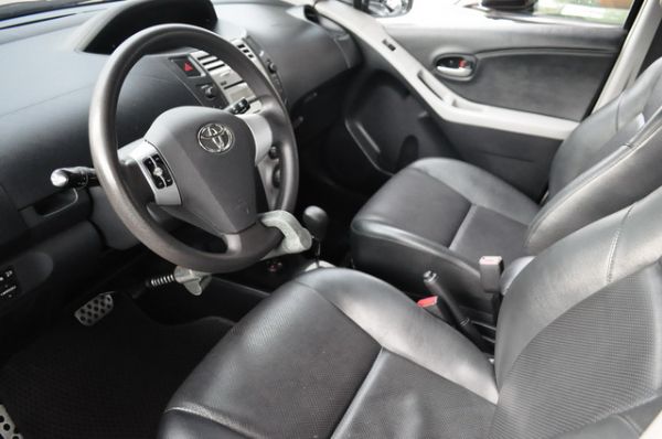 08 YARIS 1.5 可全貸 照片5