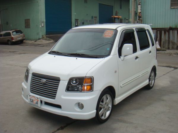 SUZUKI SOLIO 照片1