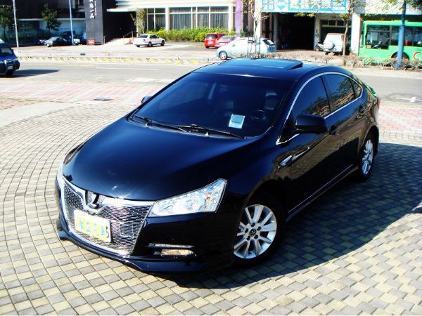 2011 5 Sedan Luxgen  照片8