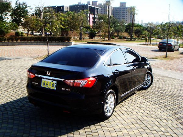 2011 5 Sedan Luxgen  照片9