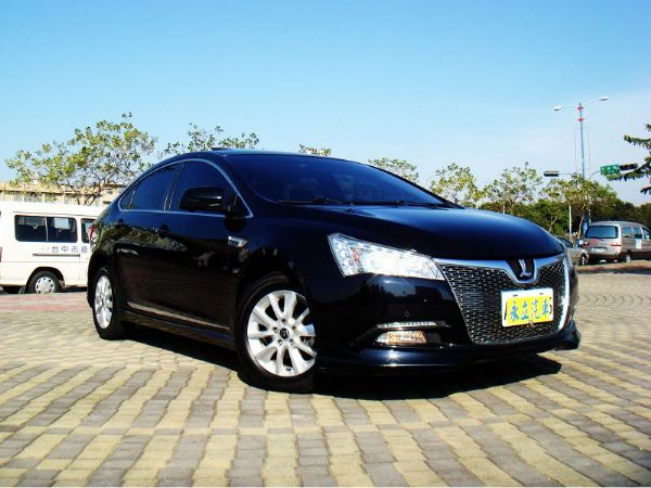 2011 5 Sedan Luxgen  照片10