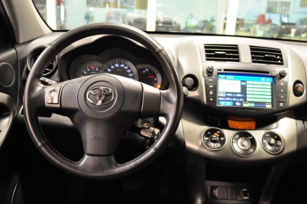 10 RAV4 2.4 可全貸 照片6