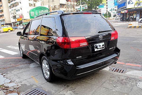 豐田 SIENNA 富士康汽車 照片4