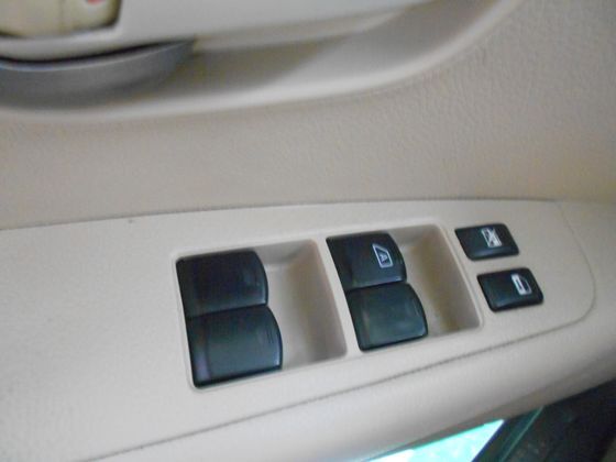 Nissan 日產 Livina  照片8
