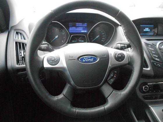 Ford 福特 Focus 1.6  照片5