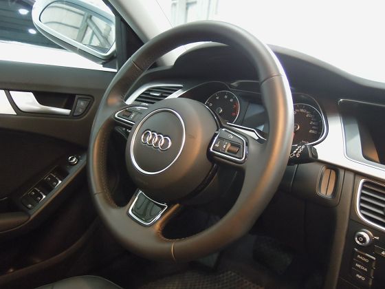 Audi奧迪 A4 1.8T Avant 照片3