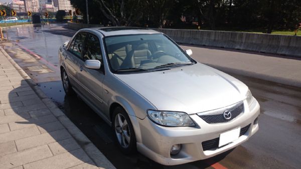 MAZDA323 照片1