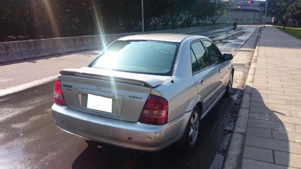 MAZDA323 照片3