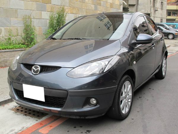 Mazda 2 時尚小車 照片1