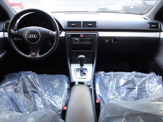 Audi 奧迪 A4 1.8T  照片2