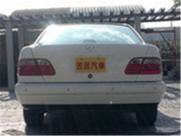 BENZ 賓士 E280  照片4