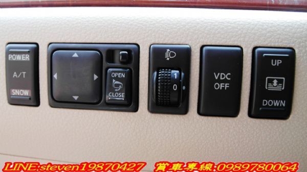 潛水艇底盤大型豪華氣派房車 NISSAN 照片9