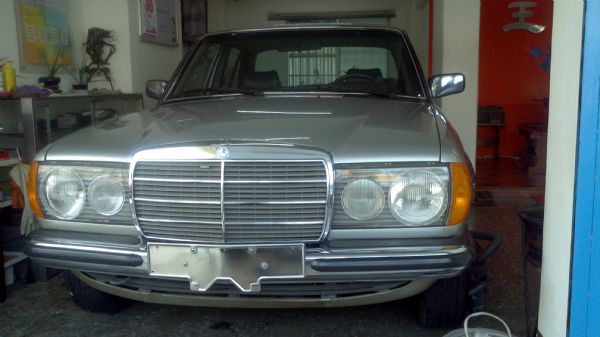 W123收藏家級古典賓士座車 照片3