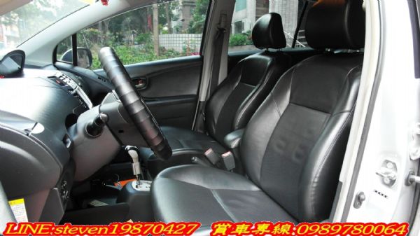 省油輕巧市區小車 YARIS 小鴨   照片5