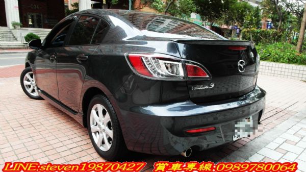 年輕人最愛的帥氣中型房車 MAZDA3 照片2