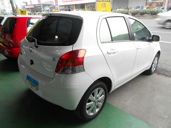 Toyota 豐田 Yaris 照片10