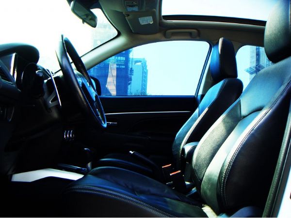 2012 三菱 ASX 4WD 全景天窗 照片4