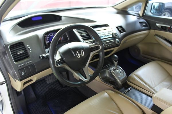 本田 Civic K12 VTi-S 照片4
