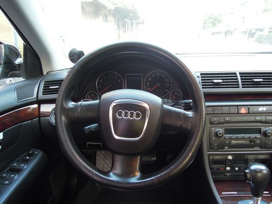 Audi 奧迪 A4 1.8T 照片6