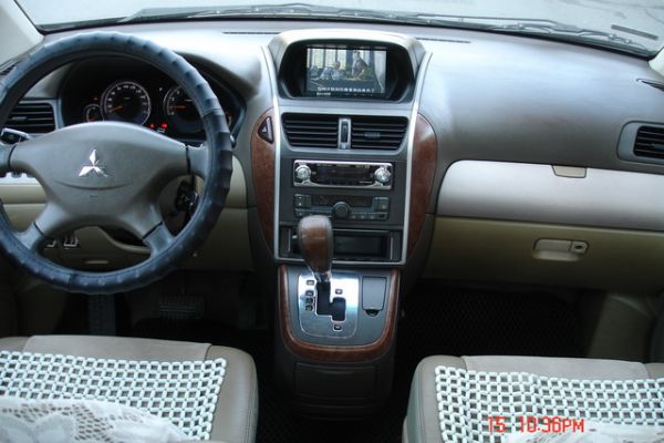 原漆車 頂級7人座 DVD 天窗 恆溫 照片9