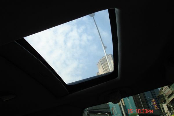 原漆車 頂級7人座 DVD 天窗 恆溫 照片10