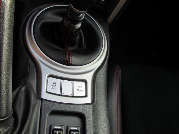 2013年 速霸陸 BRZ  2.0  照片7