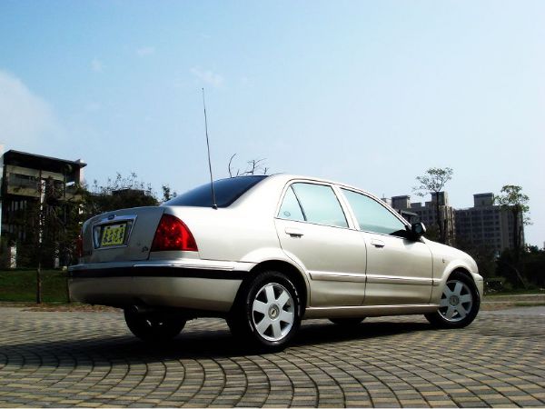 2000 FORD Tierra 照片3