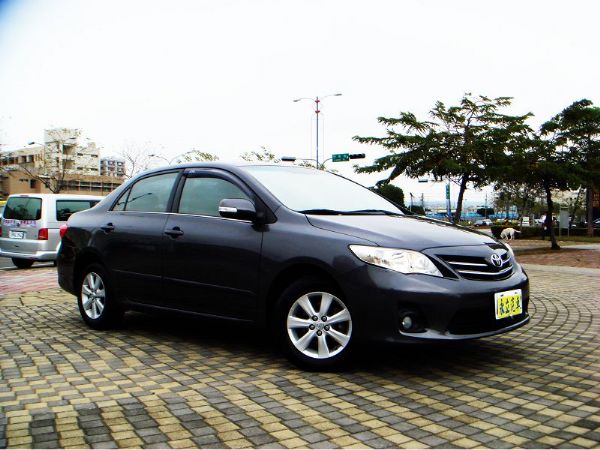 2011 TOYOTA ALTIS 照片8