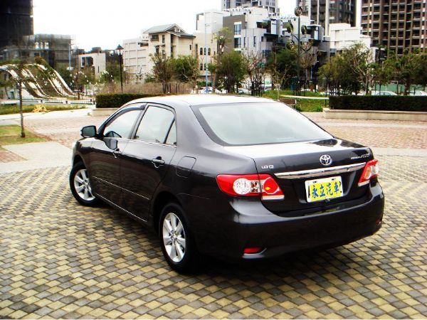 2011 TOYOTA ALTIS 照片9