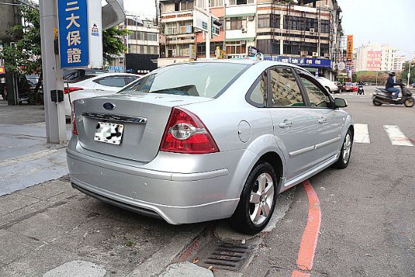 FOCUS 福特 富士康汽車 照片3