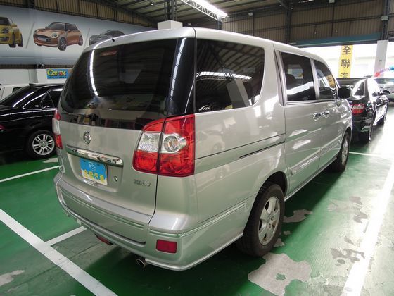 Nissan 日產 Serena QRV 照片10