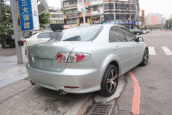 03年 MAZDA 6 2.0 照片3