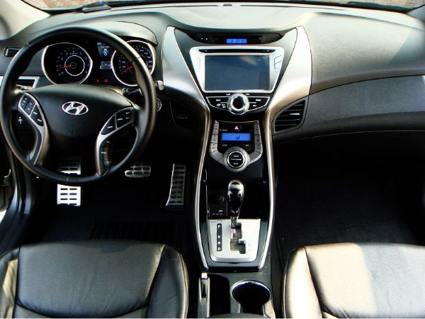 2012 HYUNDAI Elantra 照片2