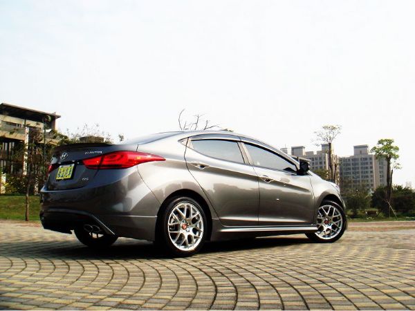 2012 HYUNDAI Elantra 照片3