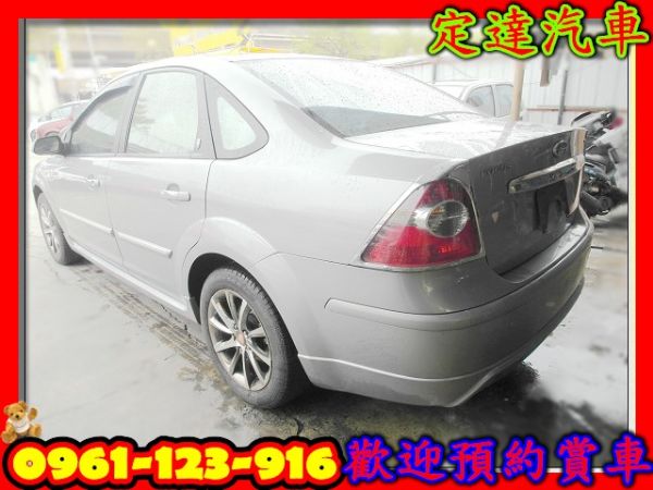 福特 Focus 1.8 4D 淺灰 照片9
