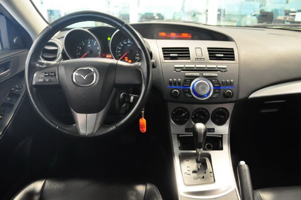 11 MAZDA3 馬3 1.6 可全貸 照片8